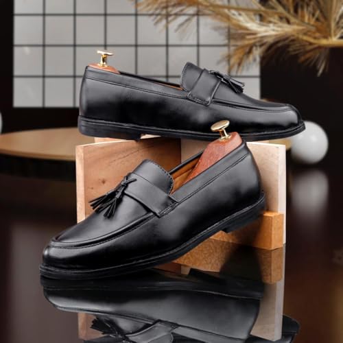 Image of WUGATTI Synthetic Slip-On Trendy, Stylish Casual Loafers for Men