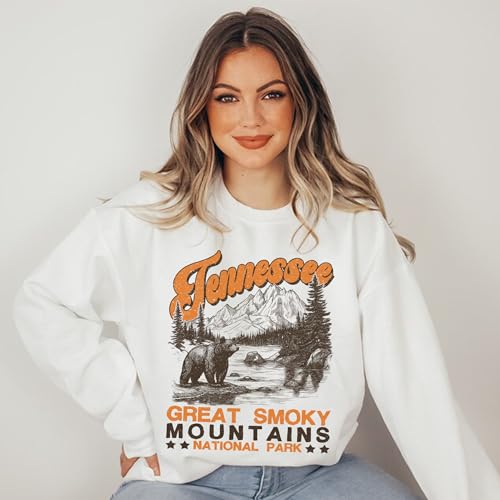 Great Smoky Mountains National Park Sweatshirt - Retro Bear Tennessee Hiking Lovers Crewneck3