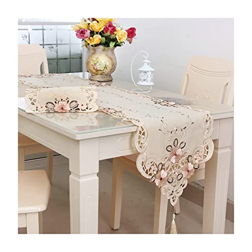 Chemin de table de Noël pour repas de famille et décoration de table festive beige