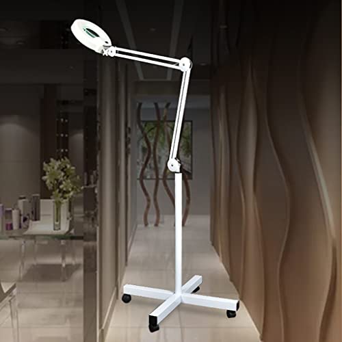 Lampe loupe éclairage ciblé pour réussir vos soins du visage sans ombre
