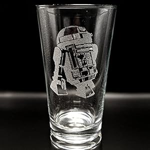R2D2 Engraved 16oz Pint Glass | Great Christmas Gift for Sci Fi & Classic Movie Fans | Unique Collectible Barware & Decor