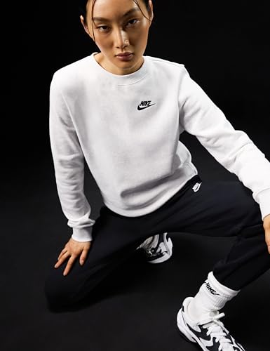 Nike Women's Sportswear Club Fleece Crew-Neck Sweatshirt2