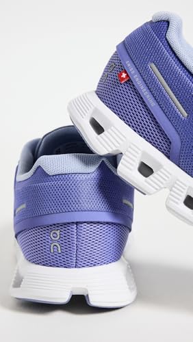 Image of On Women's Cloud 5 Sneakers