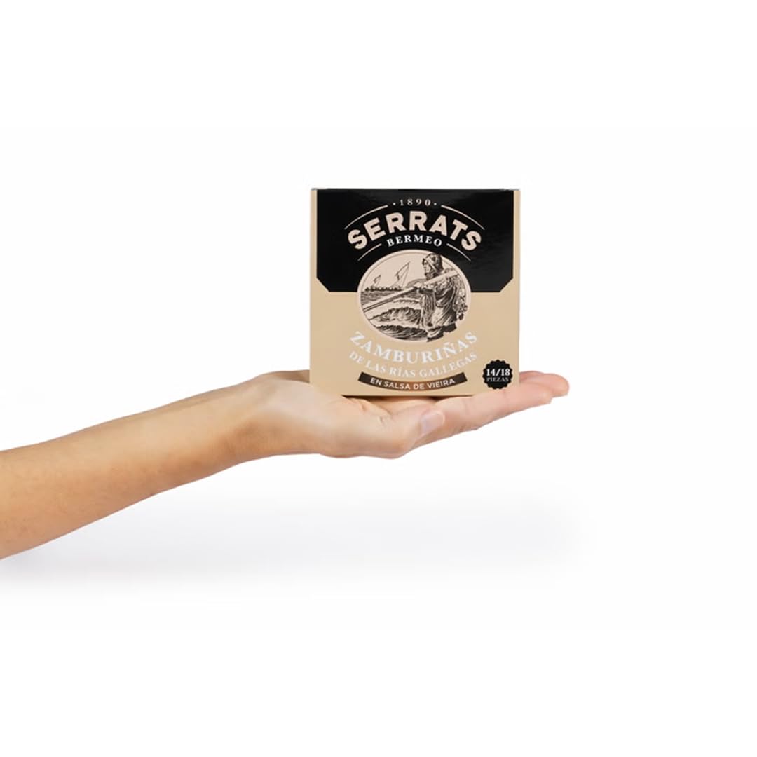 CONSERVAS SERRATS - Zamburiñas de las Rías Gallegas en Salsa de Vieira 14/18 Piezas por Lata - 8 latas x 110g (Total: 880g) - Elaboración Artesanal desde 1890 - Sin Gluten, Rico en Omega 3