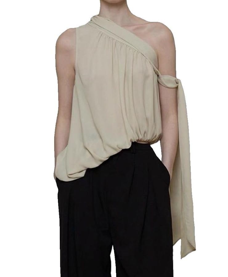 Blouse une épaule large femme pour soirée d'été et look casual chic branché