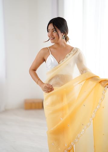 Image of Women's Chiffon Embellished Saree With Unstitched Blouse Piece