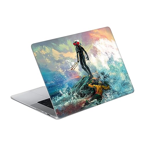 Protégez votre MacBook Pro 16 A2485 des rayures avec ce skin vinyle Aquaman DC Comics Manta