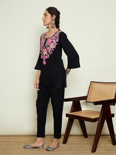 Image of Women Woollen Embroidered Round Neck Short Kurta With Pencil Pants