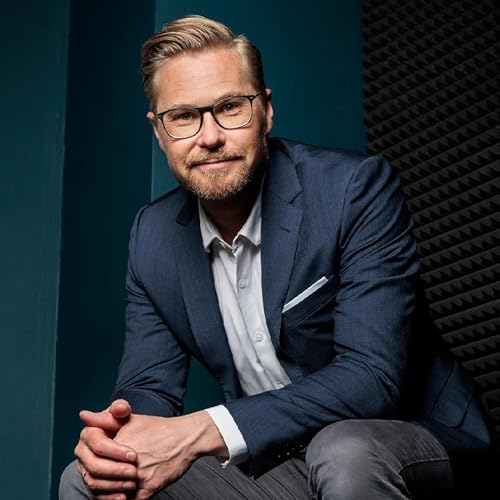 Building Trust Through Human Connections in a Digital Age Podcast Por  arte de portada