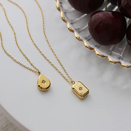 Collana con ciondolo quadrato placcato oro 18k