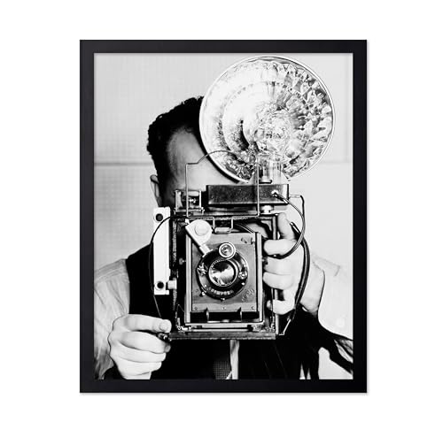 Poster Master Vintage Old Camera Poster - Retro Photographer Print