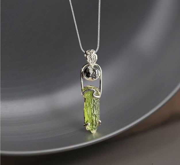 Authentic Moldavite Pendant Necklace Real Czech Moldavite Crystal Pendants 925 Sterling Silver Handmade Healing Crystal Jewelry Gift for Him/Her Chakra Birthstone Pendant2