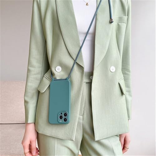Cordon et bandoulière pour coque iPhone 16 silicone liquide vert pastel en voyage