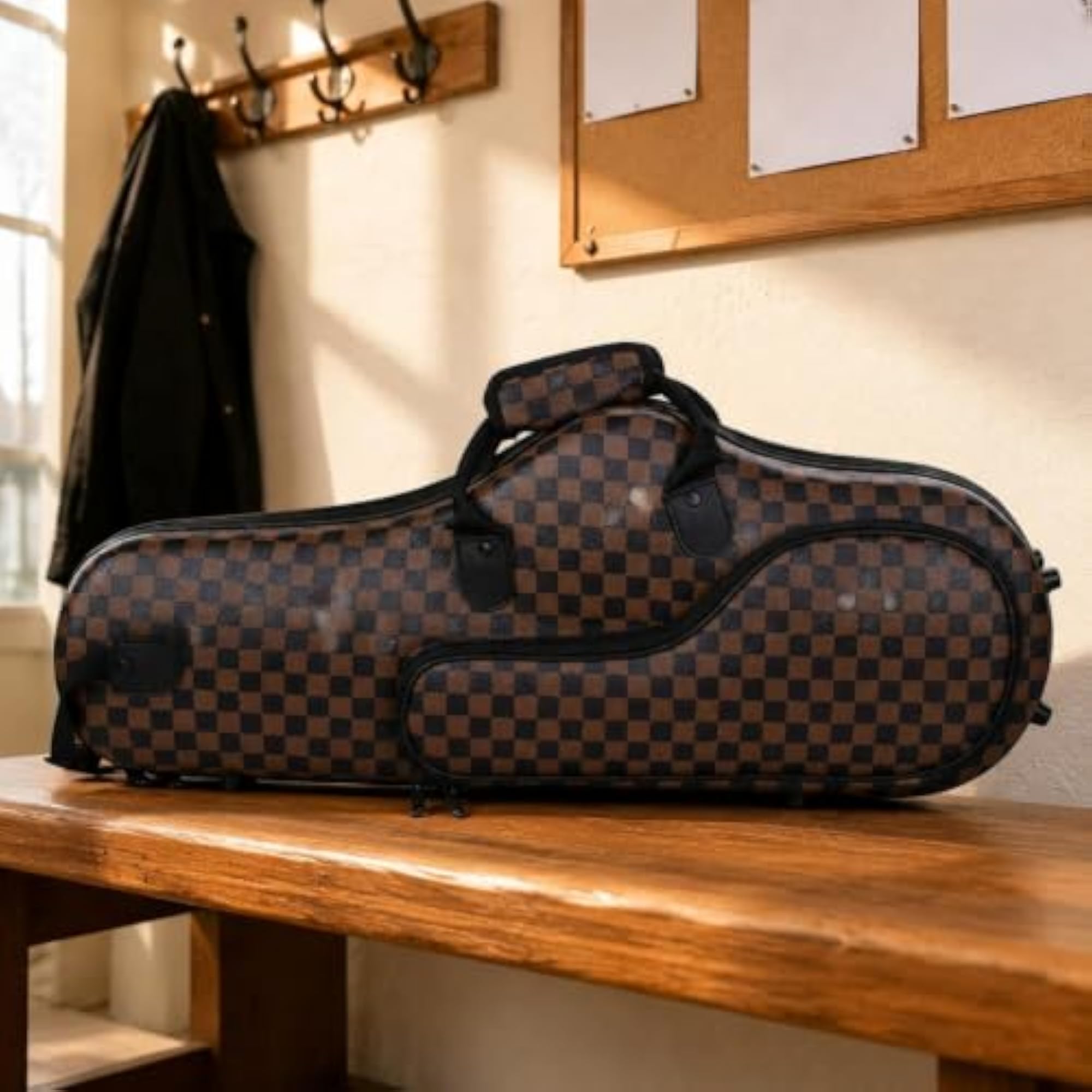 Lightweight Alto Saxophone Case, Contoured Design