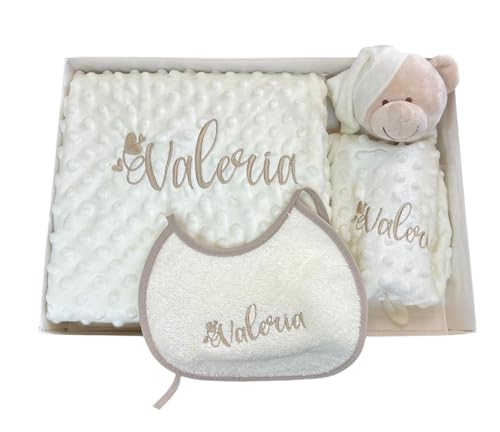 Danielstore Manta de bebe personalizado con su nombre bordado Set de Manta+DouDou+ Babero, básicos recién Nacido bebé Set Regalo Recien Nacido (Manta+Dou Dou+Baberos) (Beige)