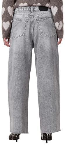 Women's AKI Crossover Jean4