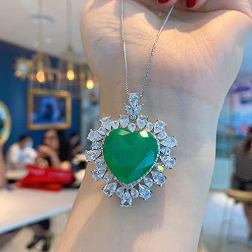 Collier diamant et émeraude en argent, le cadeau de mariage inoubliable pour elle