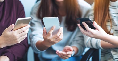 Come crescere dei figli nell'era degli smartphone