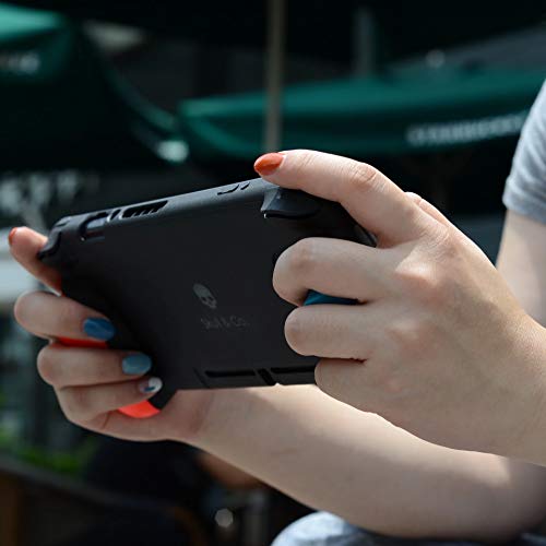 Skull-Co-GripCase-A-Dockable-Protective-Case-with-Replaceable-Grips-to-Fit-all-Hands-Sizes-for-Nintendo-Switch-No-Carrying-Case-Grigio
