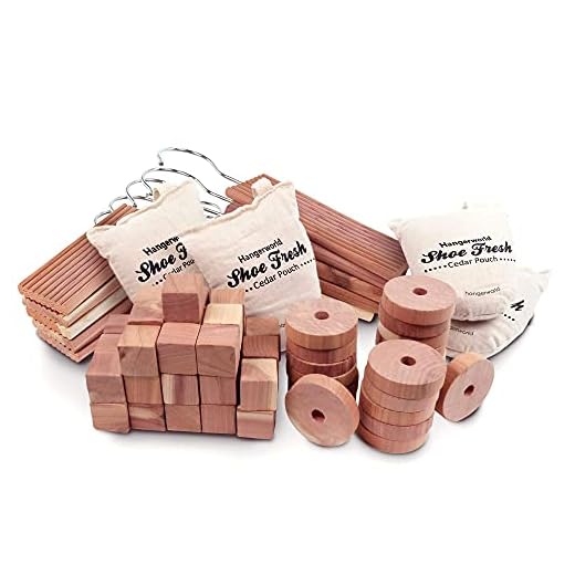 Hangerworld 74 Antipolillas de Madera de Cedro con Formas Variadas para Armarios y Cajones