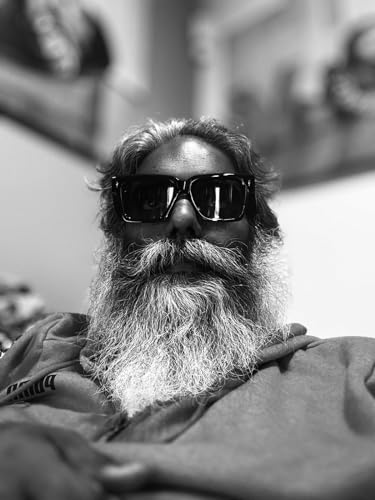 Onrtry Thick Square Frame Sunglasses for Women Men Trendy Chunky Rectangle Sun Glasses Black Shades UV Protection2