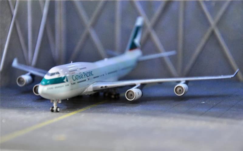 CX Cathay Pacific B747-400 B-HUI リボン3色 CX Cathay Pacific B747-400 B-HUI リボン3色 - メルカリ