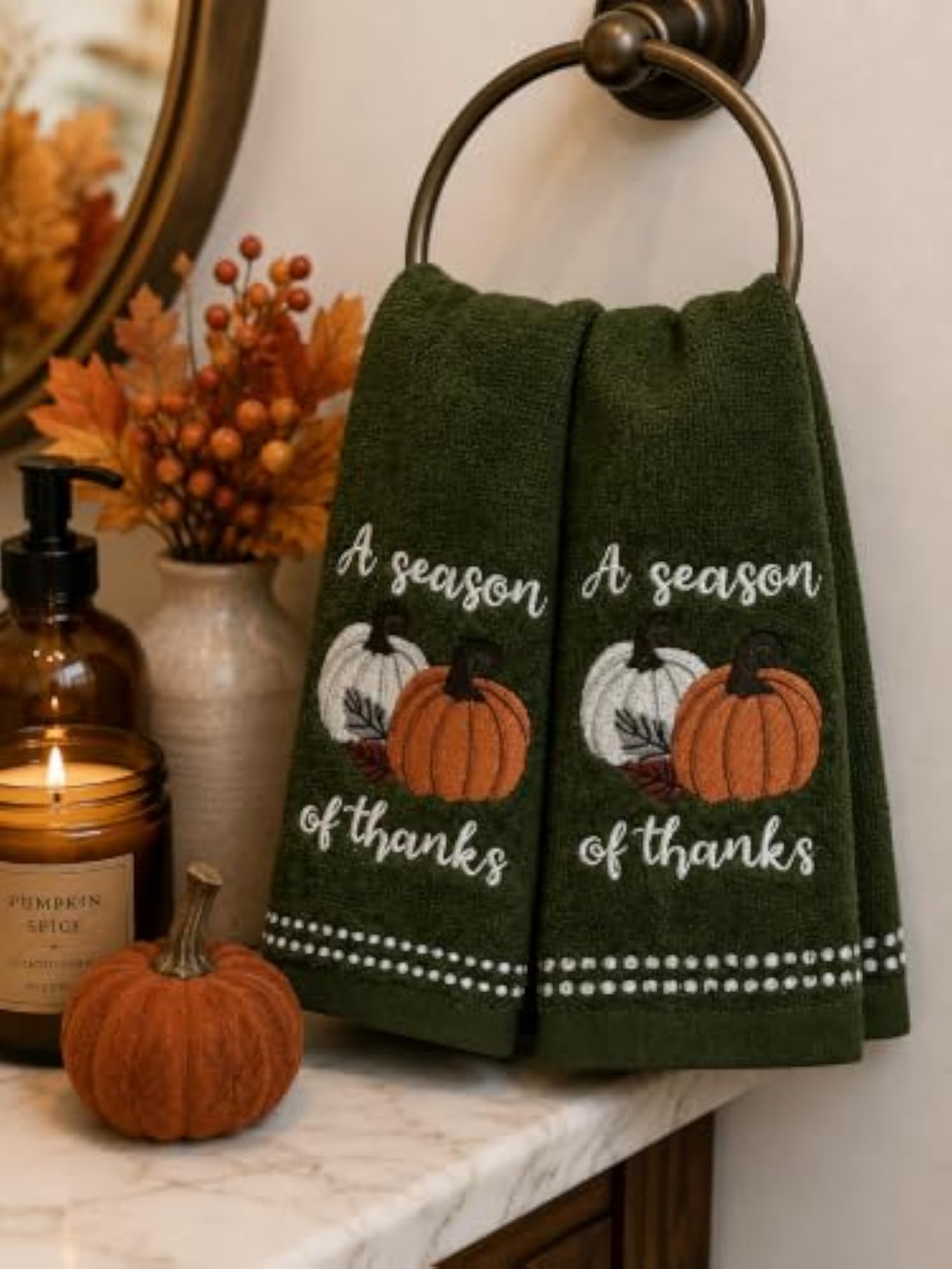 Autumn Fall Fingertip Towels, Pumpkin Design, 2 Piece Set