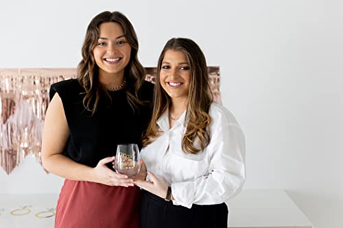 Kate & Milo Maid of Honor' Wine Glass MOH Gifts from Bride, Bachelorette Party Accessories, 1 Count (Pack of 1) - Image 5