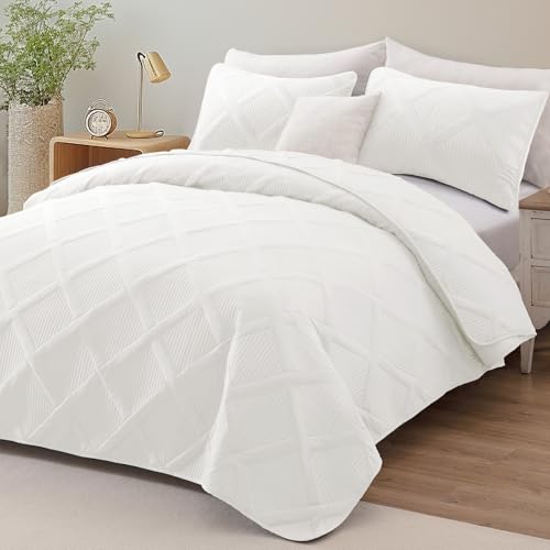 Exclusivo Mezcla King Quilt Set- White Quilts Bedding Set with 2 Pillow Shams, Modern King Bedspread with Striped Pattern, Soft Lightweight Bedspreads Coverlets for All Seasons - Image 2