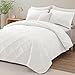 Exclusivo Mezcla Quilts Queen Size - White Quilt Set Bedspread with 2 Pillow Shams, Modern Bedding Set with Striped Pattern, Soft Lightweight Bedspreads Queen Size for All Seasons