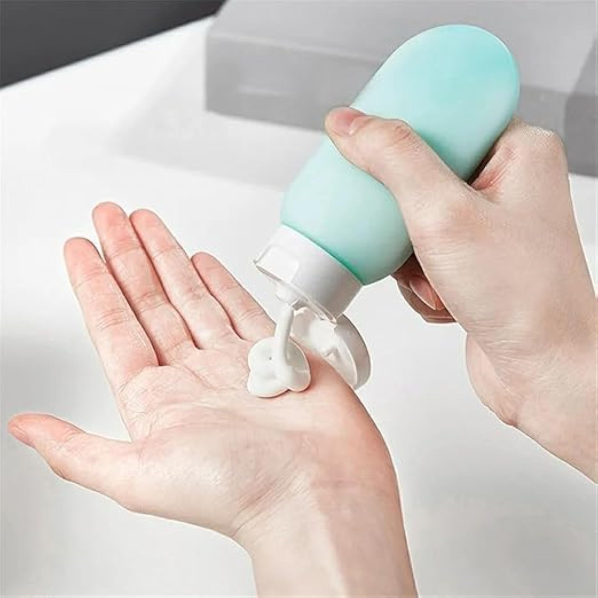 3 Pack Silicone Travel Bottles 60ml Leak-Proof Refillable Squeeze Containers