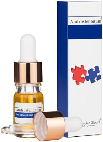 Men's Eau de Toilette — texture and fabric close-up