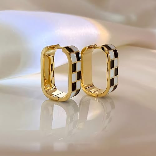 2 Pairs 18K Gold Plated Stainless Steel Filled Enamel, Checkered Earrings,Racing Earrings,Dainty Checkered Hoop Earrings，Black And White Checkered，Chunky Oval Hoops4