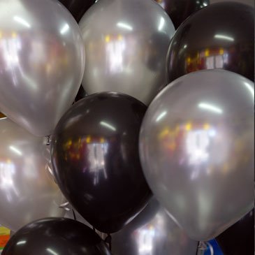 TOYXE Toy Balloon Premium Latex Metallic HD Silver and Black (Pack of 50) - Image 2 thumbnail