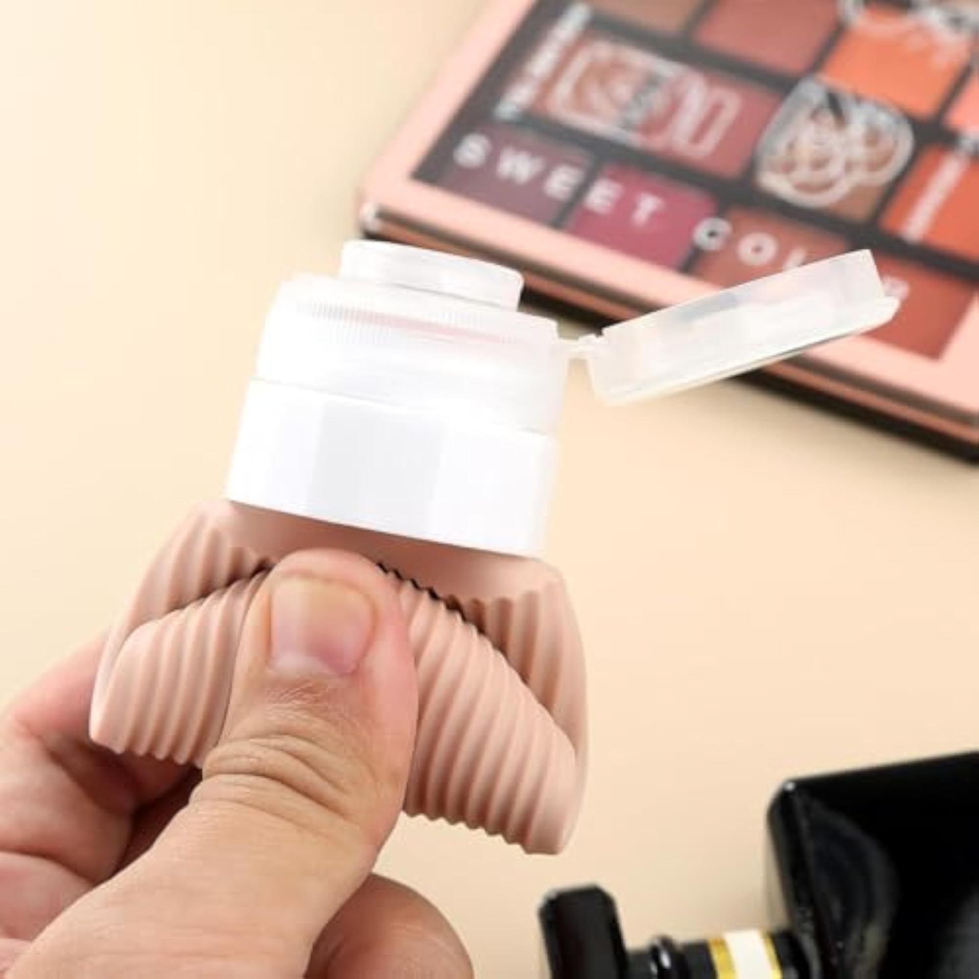 4PCS Travel Bottle Set 60ml, Leak-Proof Cosmetic Bottles