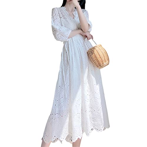 Robe longue blanche en dentelle pour vos soirées d'été à la plage