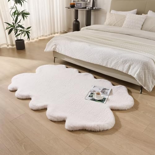 Animebody 1700GSM Fuzzy Faux Sheepskin Fur Area Rug,Extra Soft Faux Fur Mat,Fluffy Shaggy Fur Rug for Bedroom Living Bedside Rug Room Decor-Ivory White, 2 x 3 ft