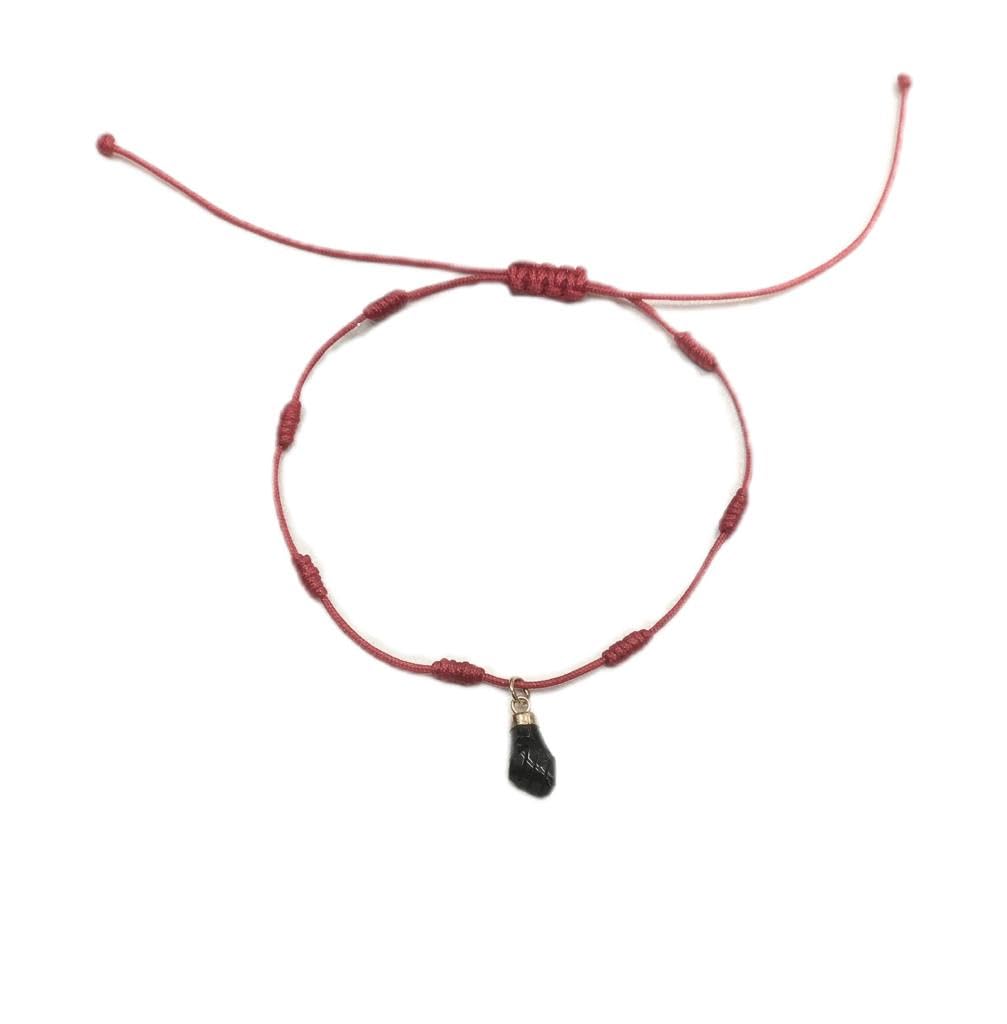 Genérico Pulsera Siete Nudos Con Mano Azabache Y Casquillo De Oro