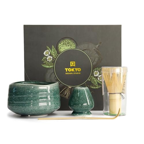 TOKYO design studio – 4-teiliges Matcha Set in hochwertiger Geschenkverpackung - mit Matchaschale, Bambusbesen, Bambuslöffel & Teebesenhalter - Traditionelle Teezeremonie – Edle Keramik in Türkisgrün
