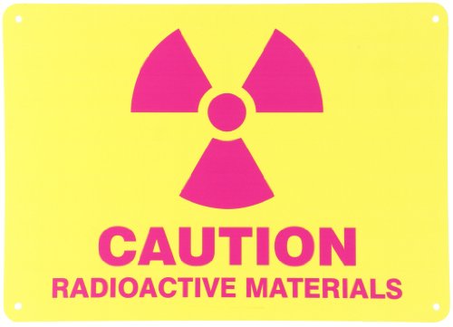 Panneau Caution Radioactive Materials jaune et magenta Accuform MRAD502VP en plastique