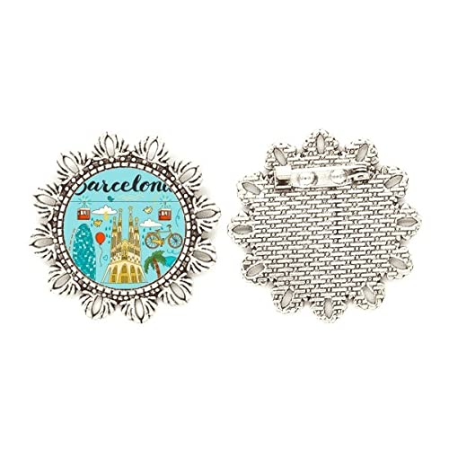 Broche de plata de Barcelona con diseño de flor para complementar tus vestidos en paseos urbanos