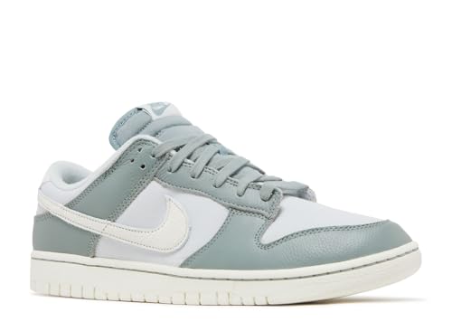 Image of Nike Men's Dunk Low Sneaker