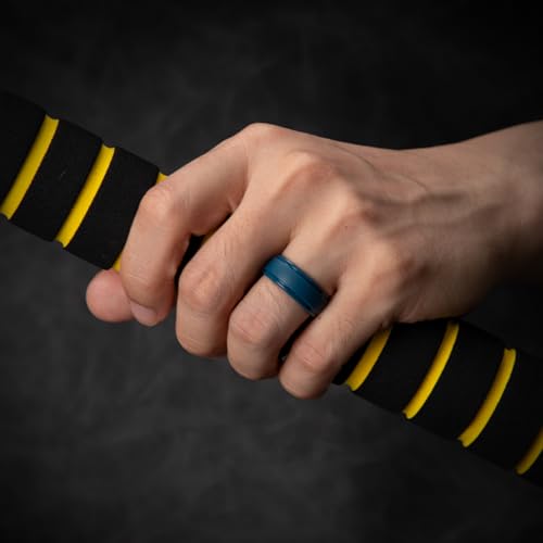 Image of Egnaro Men's Silicone Wedding Rings: Classic Black Step Edge Rubber band 10mm Wide 2.5mm Thick- Hypoallergenic for Gym /Outdoor /Gift(1 /4 /7 Variety Pack with Half Size)