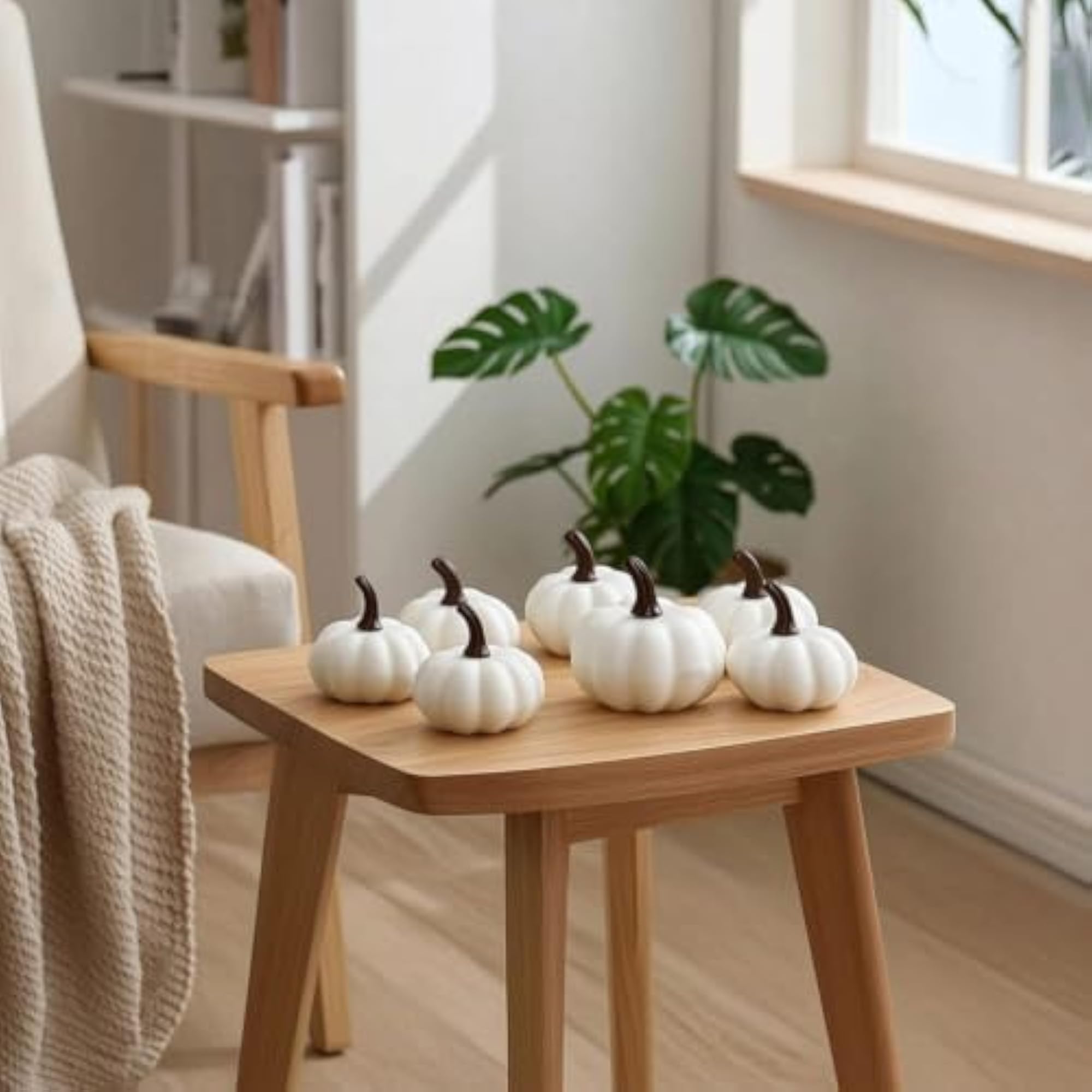 12 Pieces Soft Artificial Mini Pumpkins Decorative Decorations