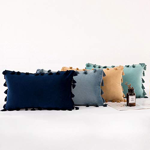 Housse de coussin velours kaki : transformez votre salon en cocon - 4