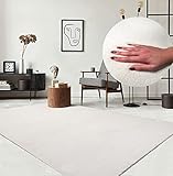 the carpet Relax Moderner Flauschiger Kurzflor Teppich, Anti-Rutsch Unterseite, Waschbar bis 30 Grad, Super Soft, Felloptik, Creme, 240 x 340 cm