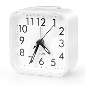 Despertador, Reloj Despertador con Luz Nocturna Función de Repetición, Silencioso Reloj de Mesa de Viaje, Reloj Despertador Analogico para Dormitorio, Oficina, Viajes