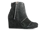 TOMS Women's Crochet Classic Slip-on