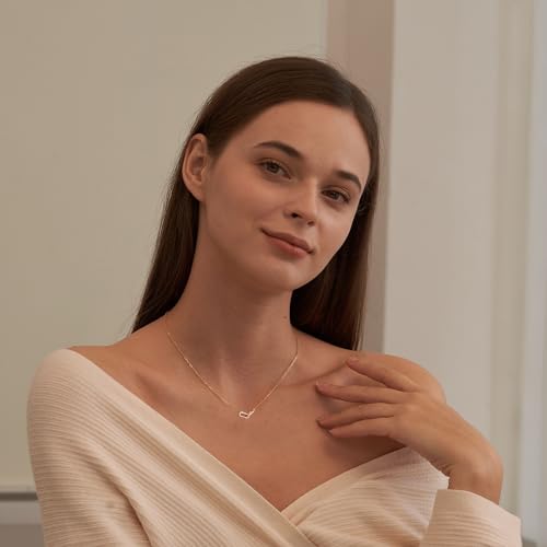 Freekiss Gold Pendant Necklace for Women, Dainty Diamond Necklaces for Women Simple 14K Gold Plated Paperclip Choker Necklaces Cute Minimalist Open Oval Necklaces Gold Jewelry for Women Gifts3