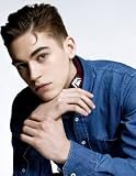  Hero Fiennes Tiffin: Dot Grid Notebook Dimensions:6 x 9 Inches – Pages: 120 Pages No Bleed